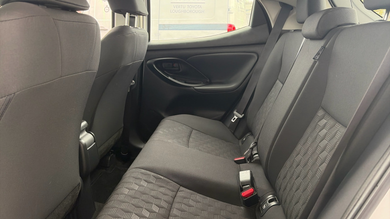 Toyota Yaris 1.5 Hybrid Icon 5dr CVT Hybrid Hatchback